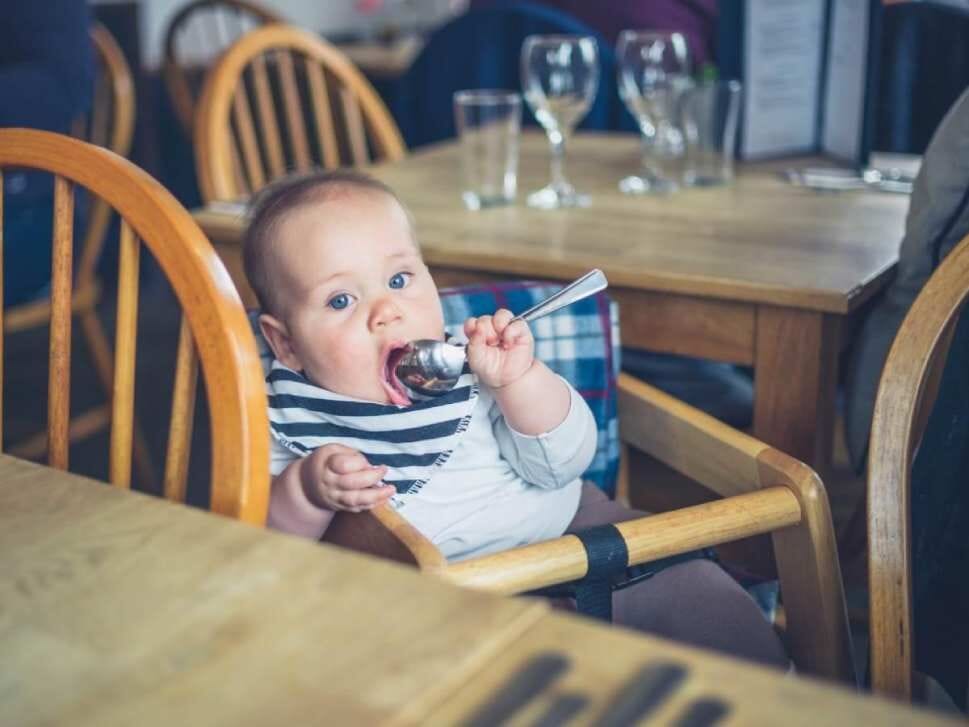 Baby high chair for restaurant best sale