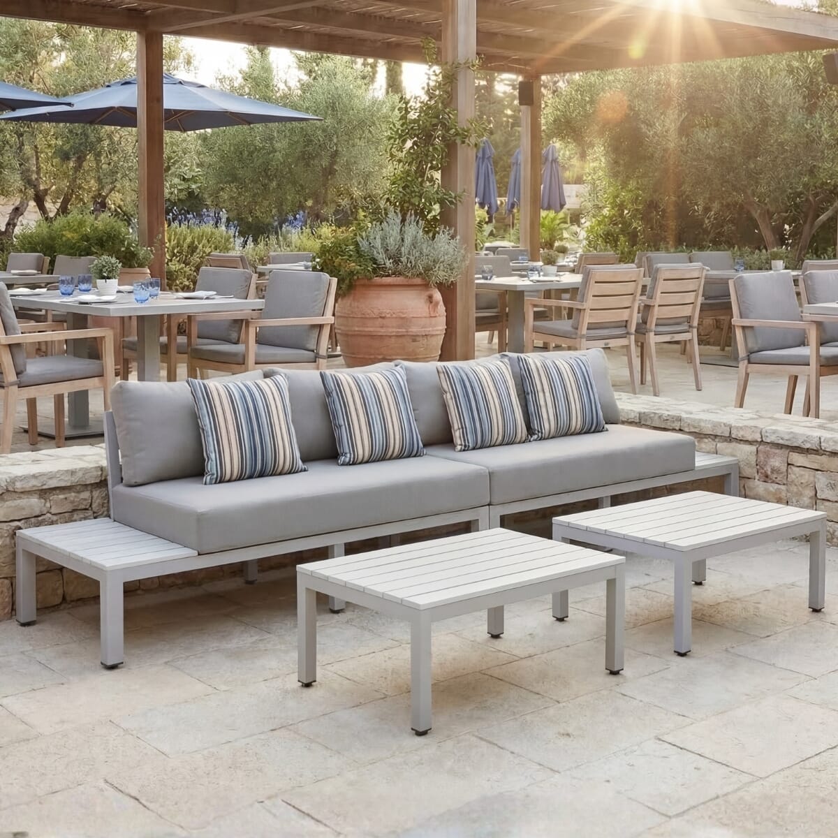 4 pieces - Miami Outdoor Modular Sectional Set