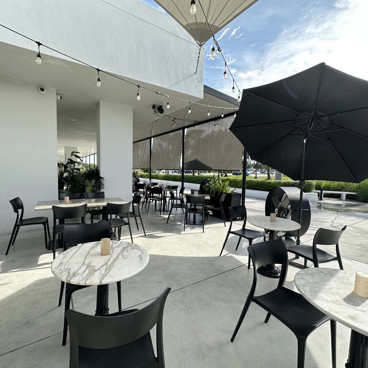 Stackable Contemporary Resin Commercial Indoor/Outdoor Chair in Black