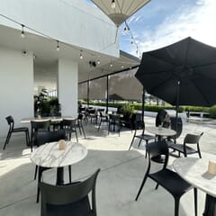 Stackable Contemporary Resin Commercial Indoor/Outdoor Chair in Black