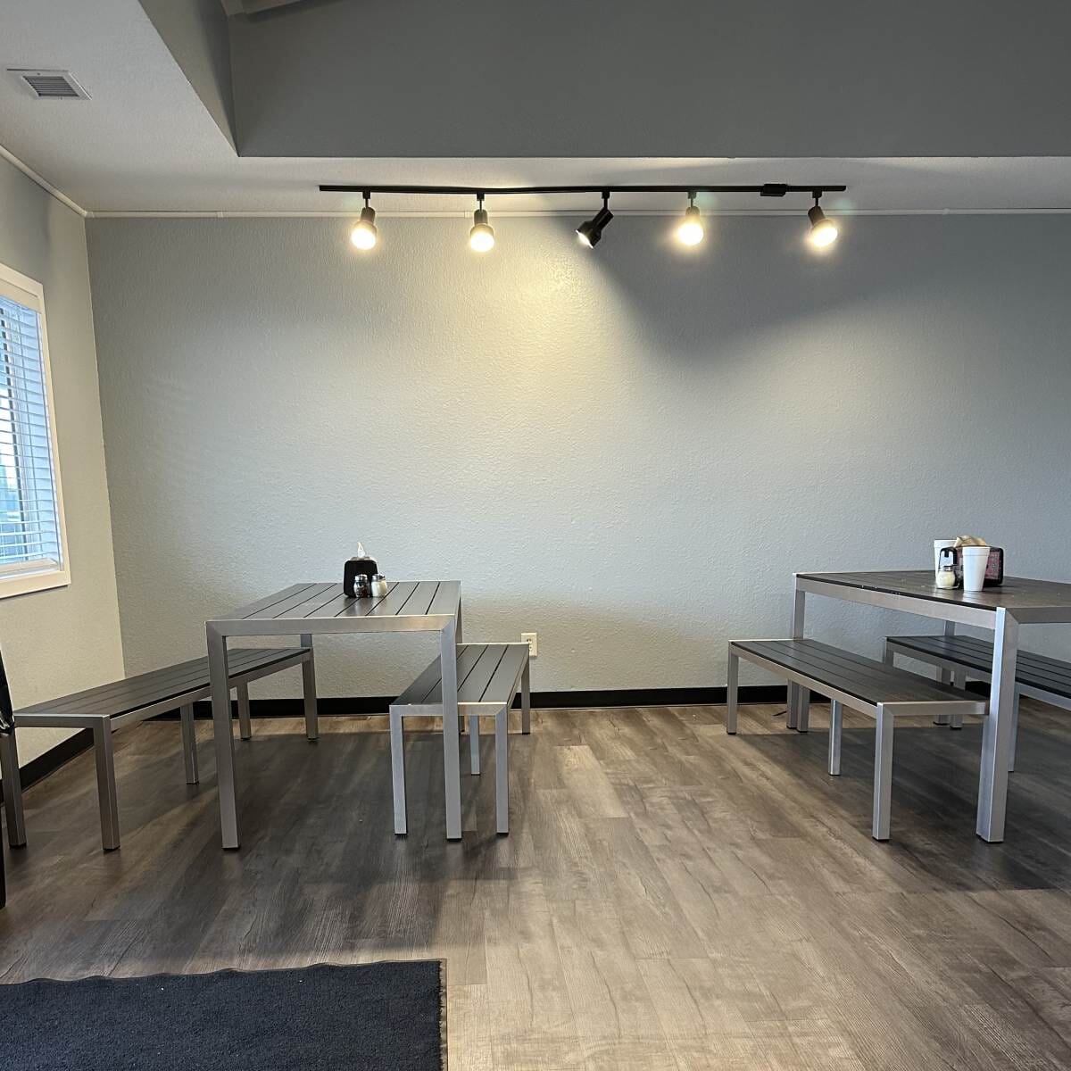 Black Synthetic Aluminum Restaurant Bench