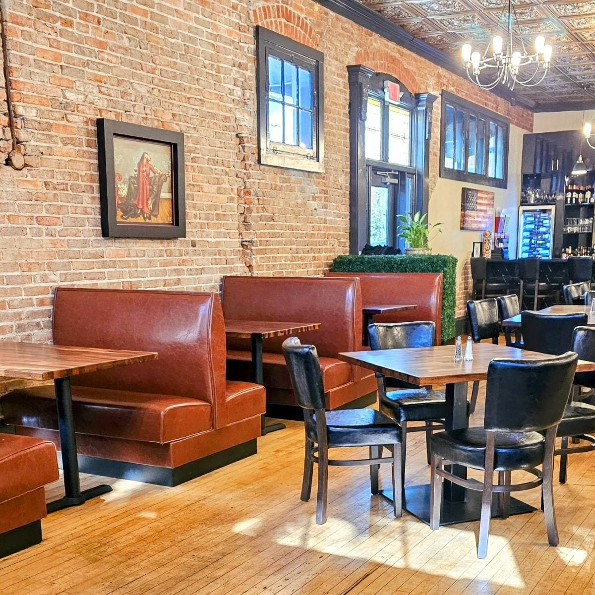 Classic Style Restaurant Booth