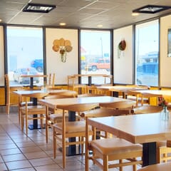 Stackable Natural Wood Restaurant Elbow Chair With Upholstered Seat