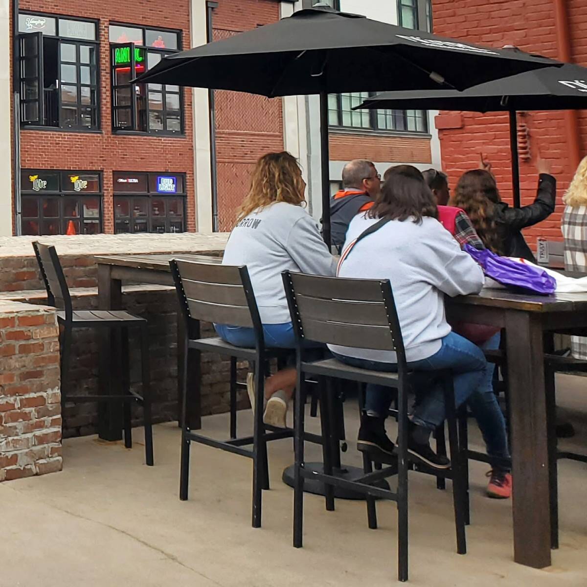 Indoor/Outdoor Aluminum Bar Stool with Brushed Brown Synthetic Teak Wood Slats