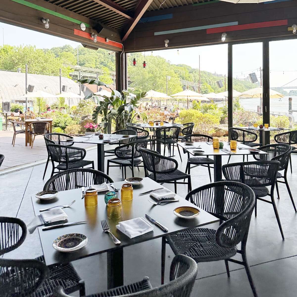 Palmera Stackable Outdoor Restaurant Rope Chair with Gray Seat and Back