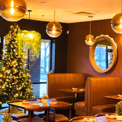 Six Channel Style Restaurant Booth