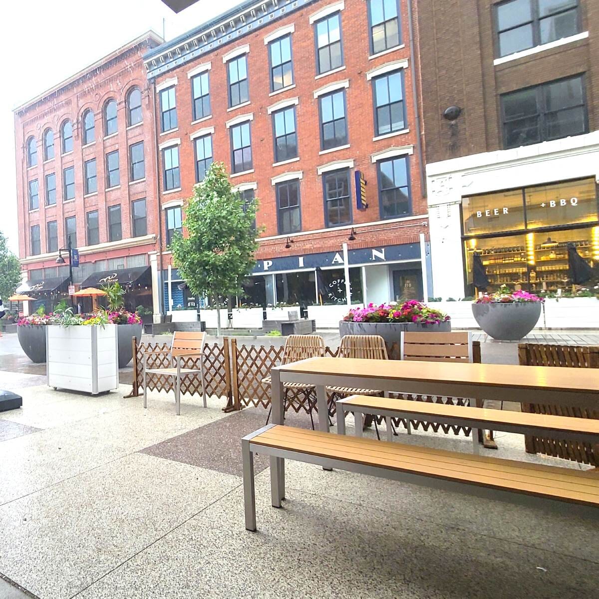 Tan Synthetic Aluminum Restaurant Bench