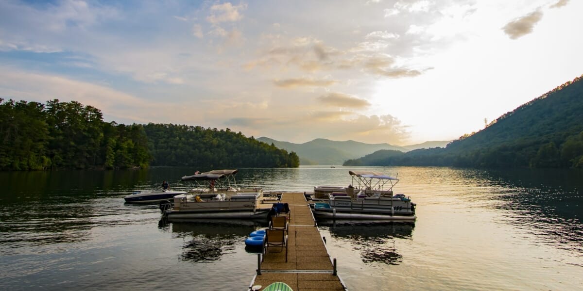 Santeetlah Lake and Blue Ridge Mountain scenery near Lake Santeetlah Lodge in Robbinsville, North Carolina.